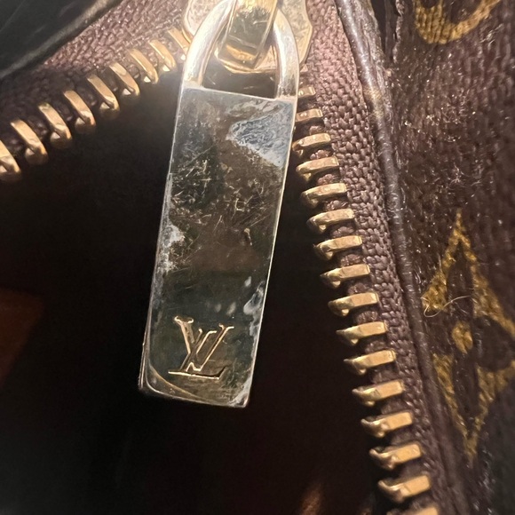 Authentic Louis Vuitton Cabas Piano GM Monogram Tote - Verified– Classic Brown - Picture 8 of 14